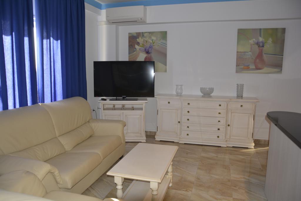 Apartamentos Mediterraneo Марбелья Екстер'єр фото