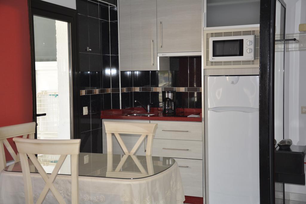 Apartamentos Mediterraneo Марбелья Екстер'єр фото